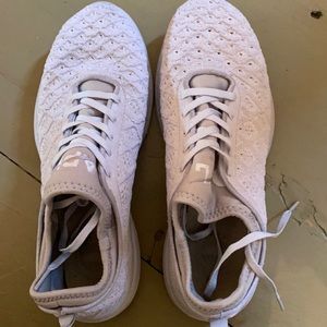 CLOUD COLORED APL SNEAKERS. BARLEY USED